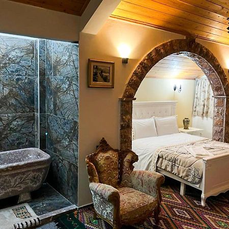 Villa Parku Rinia Korce Esterno foto