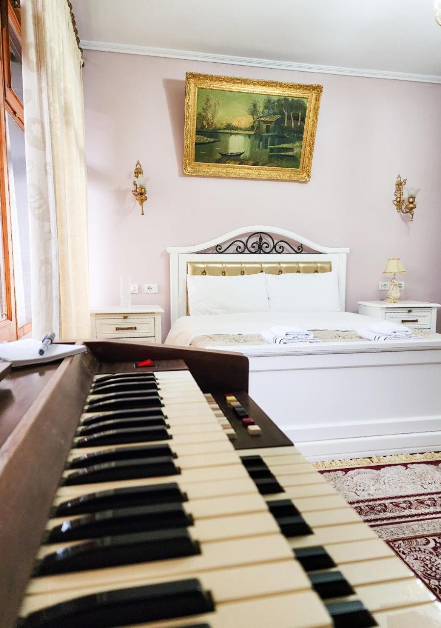 Villa Parku Rinia Korce Esterno foto